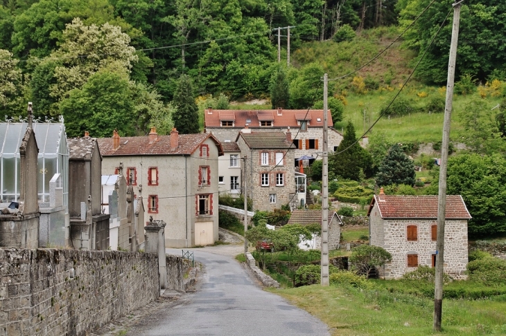Le Village - Saint-Avit-de-Tardes
