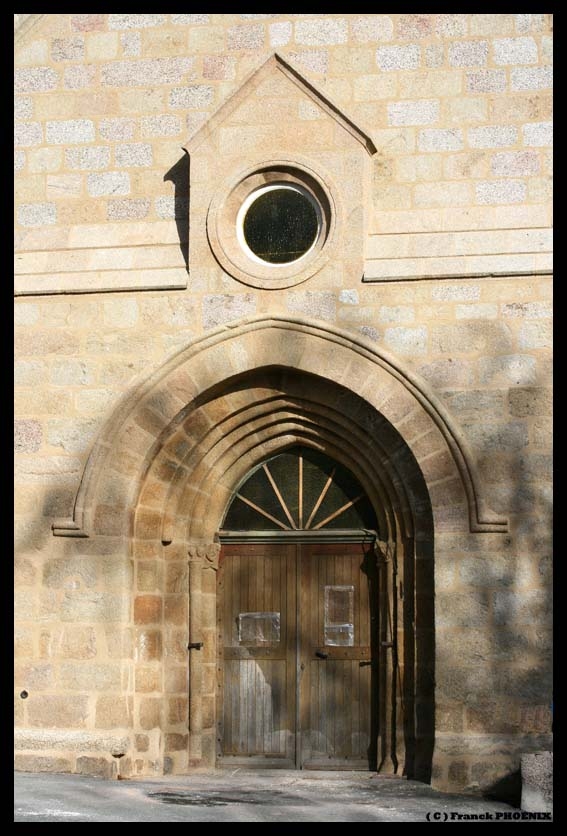 Porte de l'eglise - Saint-Sulpice-le-Dunois