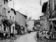 Rue principale , vers 1940 (carte postale ancienne).