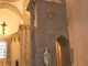 Eglise Saint Sulpice : entre le choeur et la nef.
