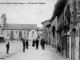 Place de l'église vers 1905 (carte postale ancienne).