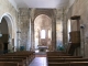 La nef vers le choeur. Eglise de Saint-Amand.