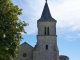 Façade occidentale de l'église Saint-Cloud d'origine romane.