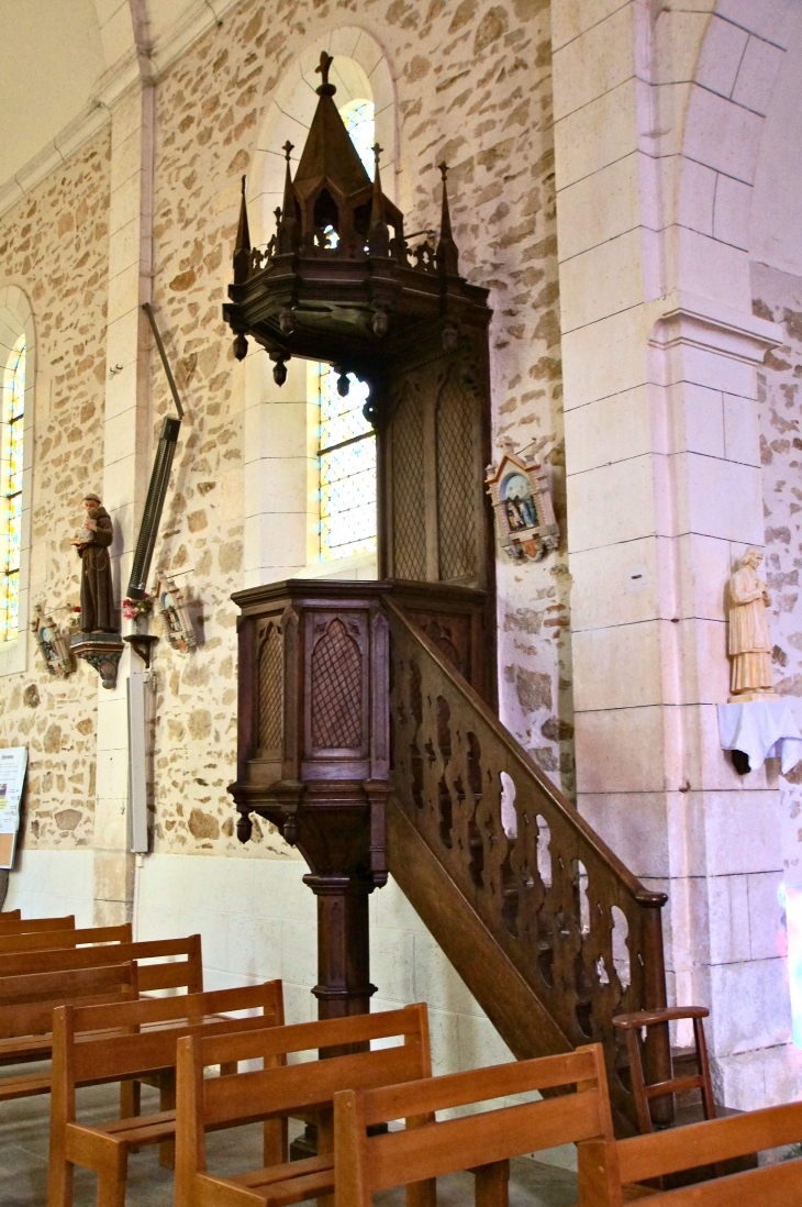 La Chaire à prêcher de l'église Saint Maurice. - Saint-Maurice-les-Brousses