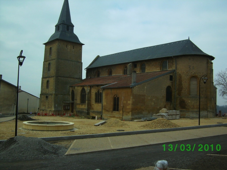 Rénovation de la place autour de l'église - Briey