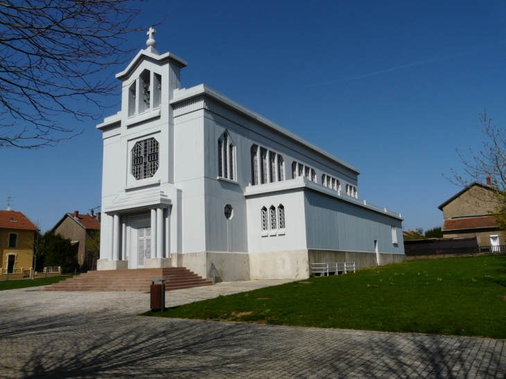 Eglise Ste Barbe restaurée - Crusnes