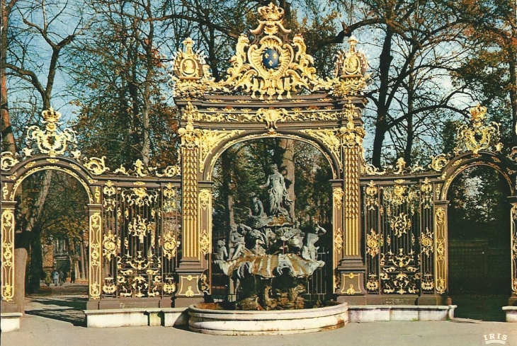 La Fontaine d'Amphitrite , carte postale de 1960 - Nancy