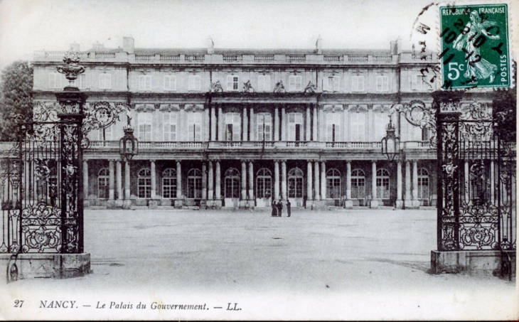 Le Palais du Gouvernement, vers 1911 (carte postale ancienne). - Nancy