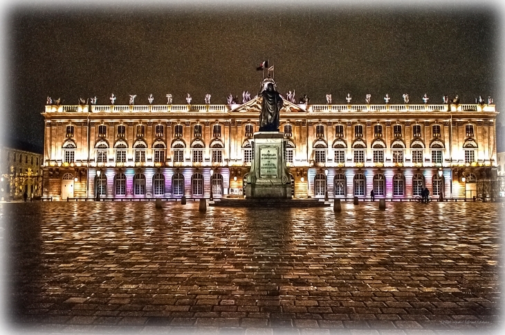 Place Stanislas (nuit & pluie) - Nancy