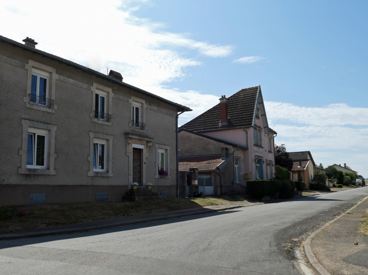 Dans le village - Grimaucourt-en-Woëvre