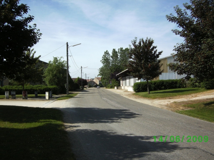 Entrée du village - Heudicourt-sous-les-Côtes