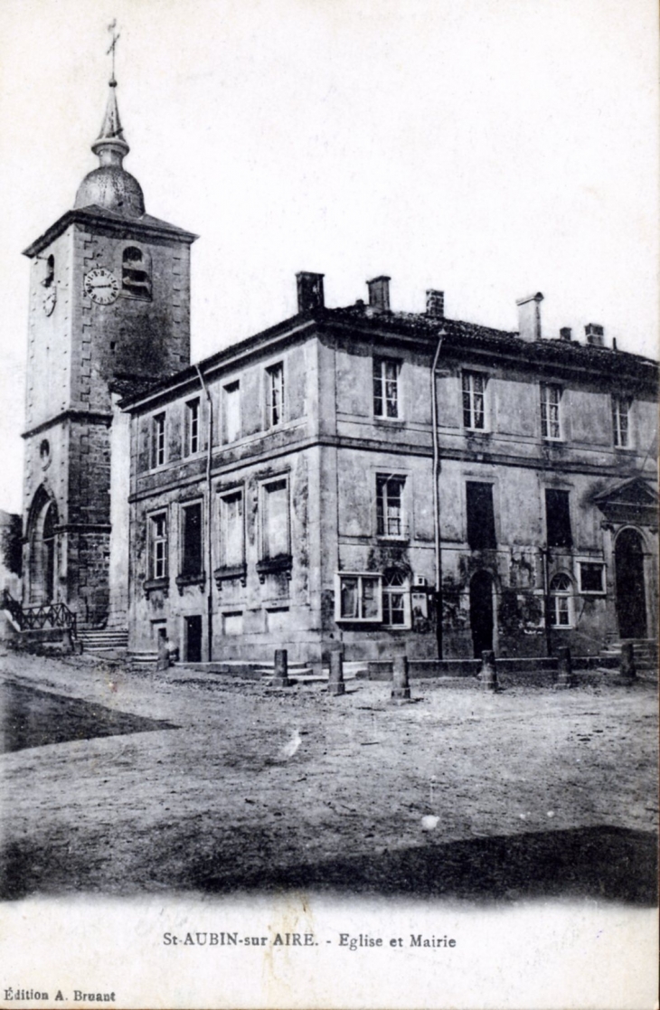 Eglise et Mairie, vers 1910 (carte postale ancienne). - Saint-Aubin-sur-Aire