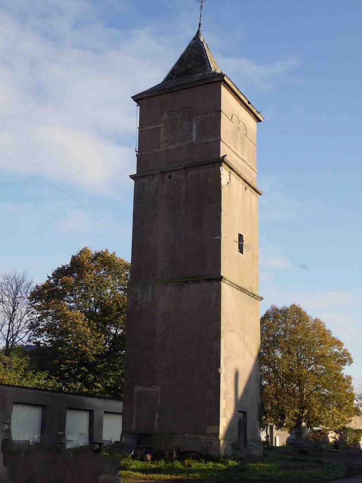 La tour clocher de l'ancienne chapelle - Distroff