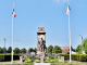 Photo suivante de Darney Monument-aux-Morts