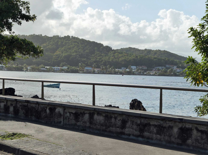 Tartane : le quai - La Trinité