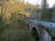 Photo suivante de Bozouls Trou de Bozoul : pont passant au dessus du Dourdou.