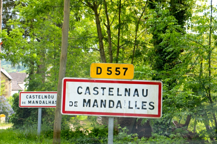 Autrefois : vient de  - Castelnau-de-Mandailles