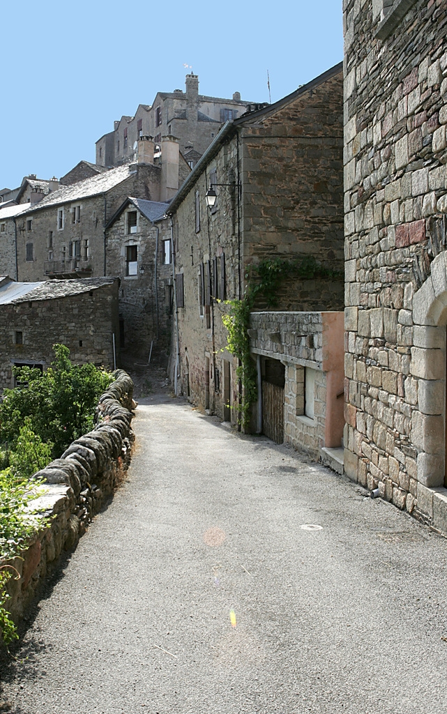 Dans le village - Castelnau-Pégayrols