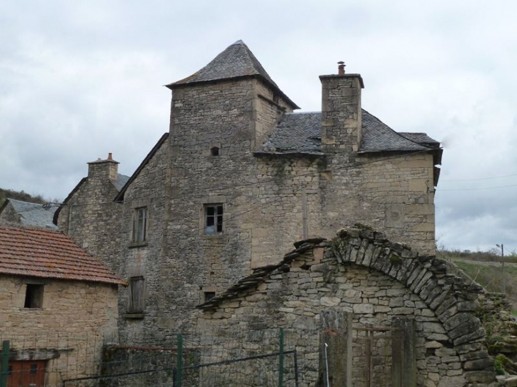 Le château - Gaillac-d'Aveyron
