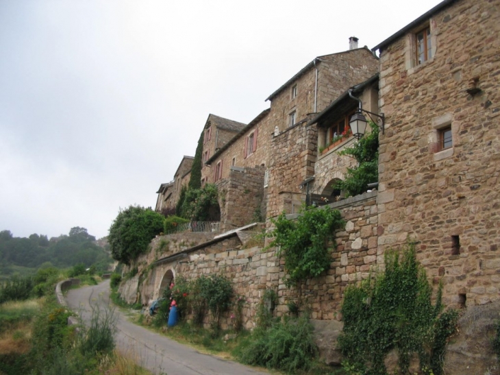 Montjaux - maisons du village