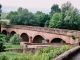 Le pont rose de Montlaur