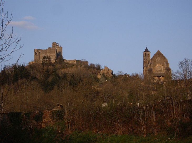 Le château et l'église - Najac