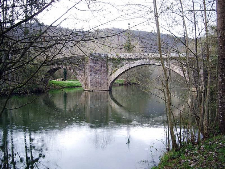 Pont sur l'Aveyron - Najac
