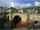 Pont des Consuls, ou Pont-Vieux, construit sur l'Aveyron vers 1321(carte postale de 1990)