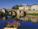 Photo suivante de Villefranche-de-Rouergue Le pont des Consuls (carte postale de 1990)