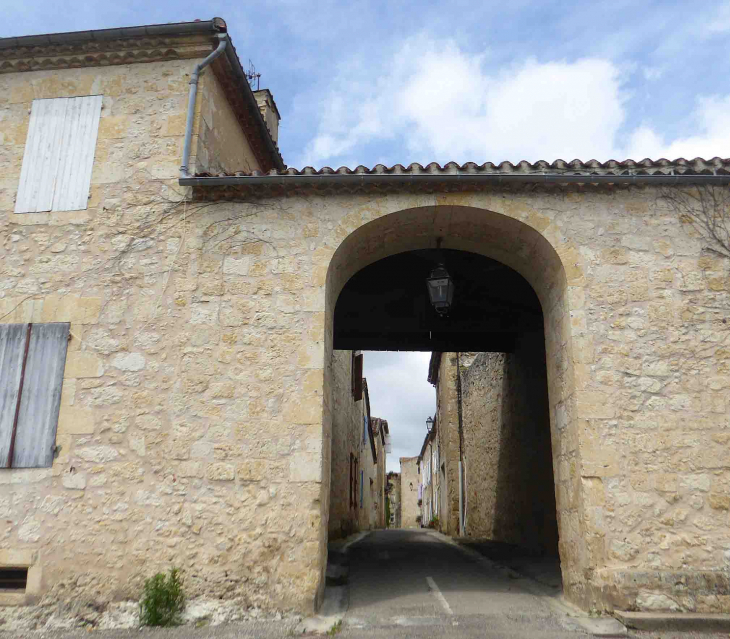 La porte du village - Saint-Orens-Pouy-Petit