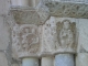 Montsaunès : sculptures entrée église