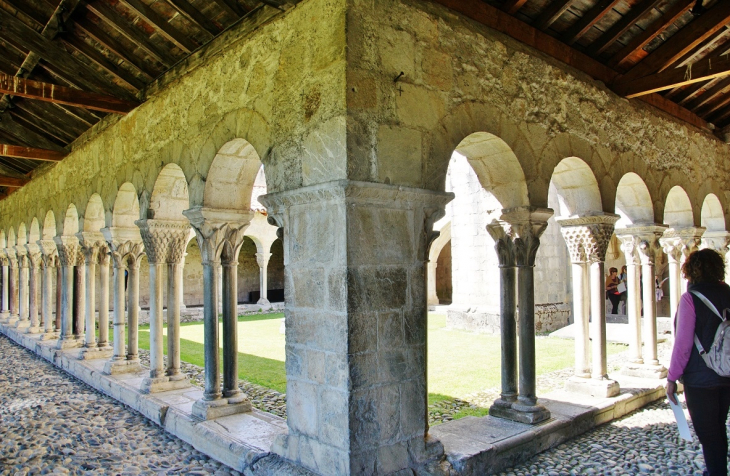 Le Cloître - Saint-Bertrand-de-Comminges