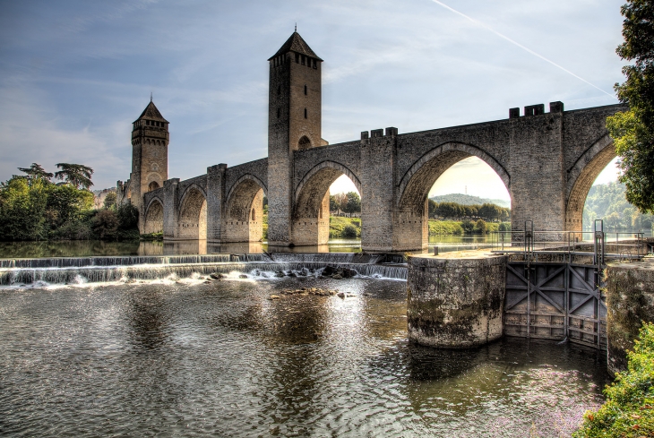 Le pont Valentré - vue 2 - Cahors