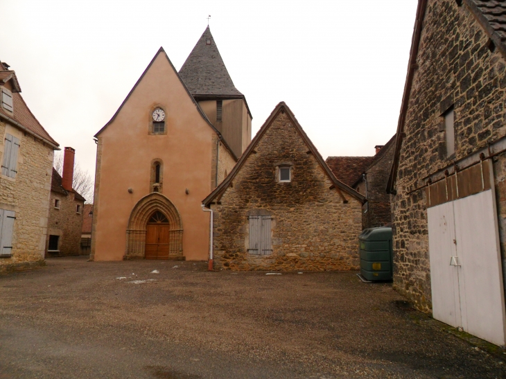 Place de l'église - Reilhaguet
