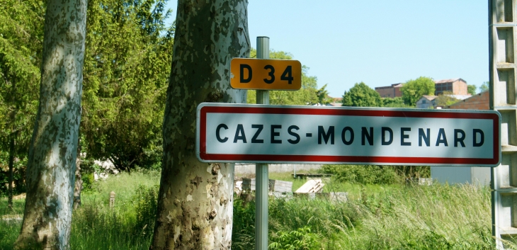 Autrefois : le village tirerait son origine de Cazes  - Cazes-Mondenard