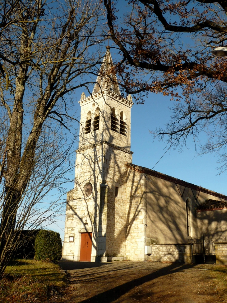 La Chapelle Sainte-Anne, sur la route entre Labastide-de-Penne et Puylaroque.