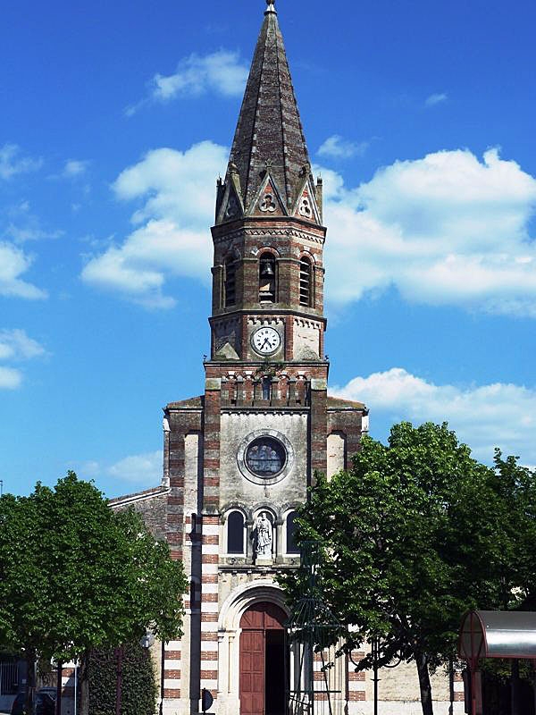 L'église - Labastide-Saint-Pierre