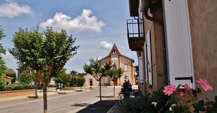 Le Village - Lizac