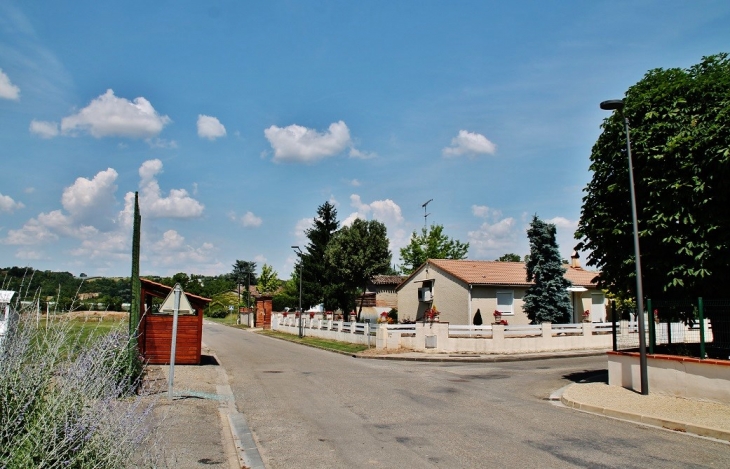 Le Village - Lizac