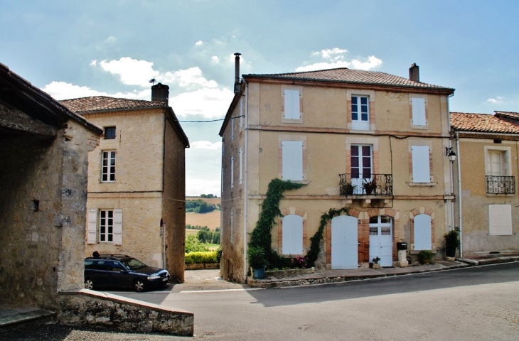 Le Village - Marsac