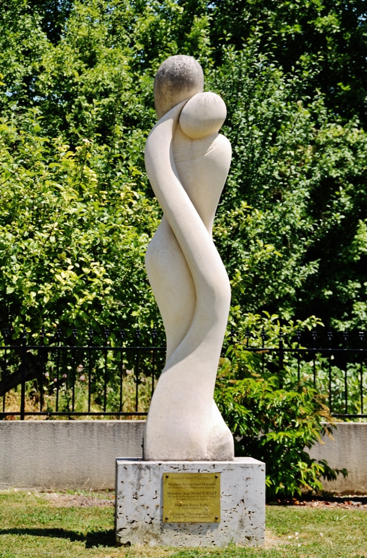 Sculpture - Montjoi