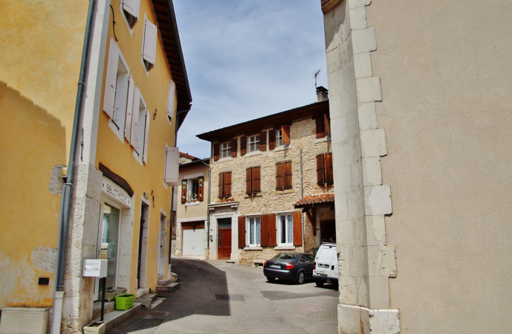 La Commune - Saint-Nazaire-de-Valentane