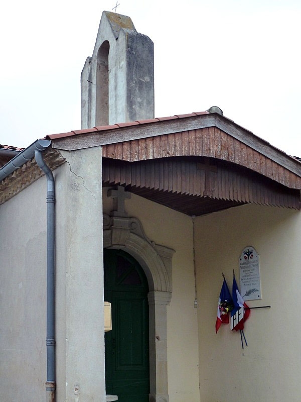 L'entrée de l'église - Cahuzac