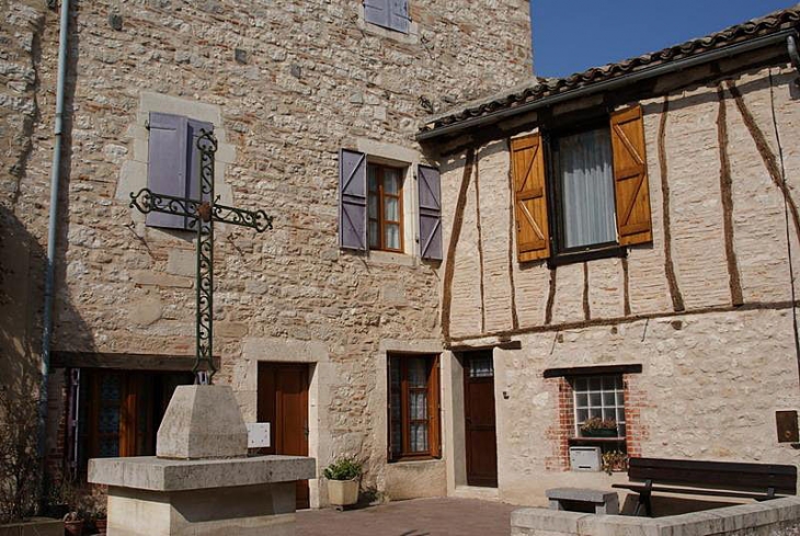 Maison médiévale - Castelnau-de-Montmiral