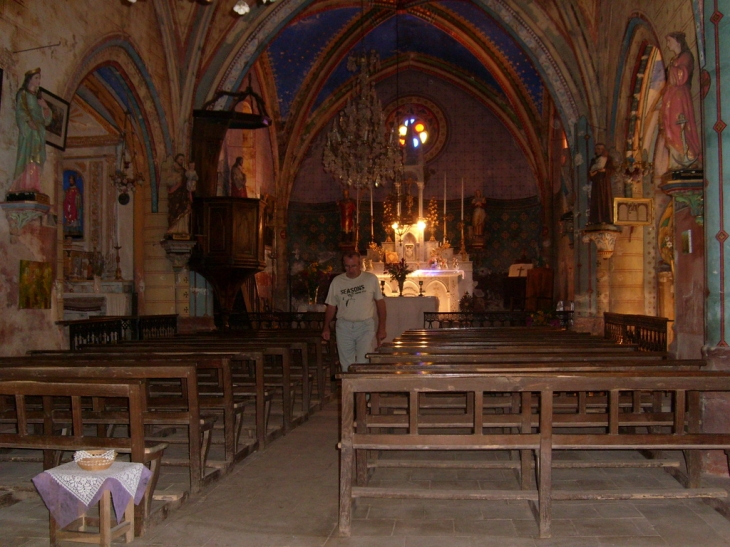 Intérieur de l'église St Hilaire - Labarthe-Bleys
