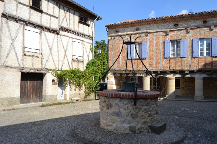 Centre Historique - Montdragon