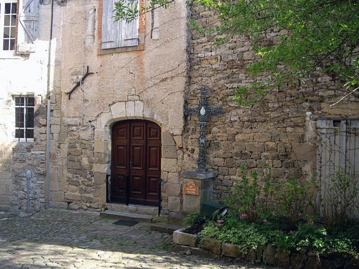 ^maison du village - Penne