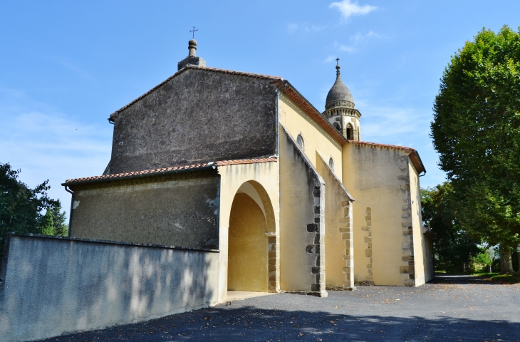 .Eglise Saint-Pierre  - Peyregoux