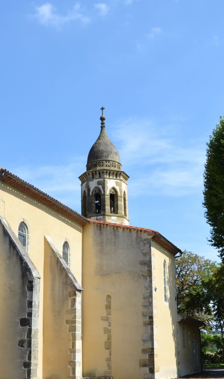 .Eglise Saint-Pierre  - Peyregoux