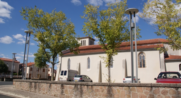 *Eglise Saint-Benoît - Saint-Benoît-de-Carmaux